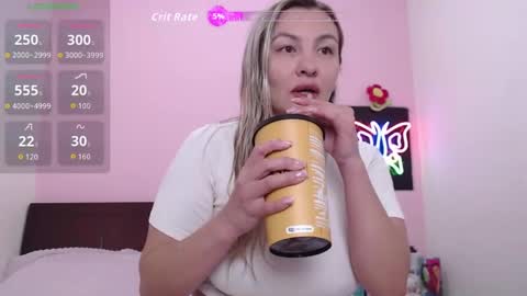 K A R O L online show from November 2025 09:57:02 PM