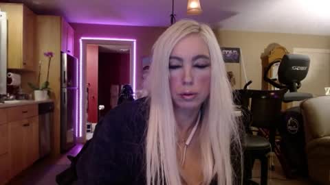 Snapshot of danikawhite69 chatting on December 2024 07:45:02 AM DanikaWhite69 online show from December 2024 07:45:02 AM