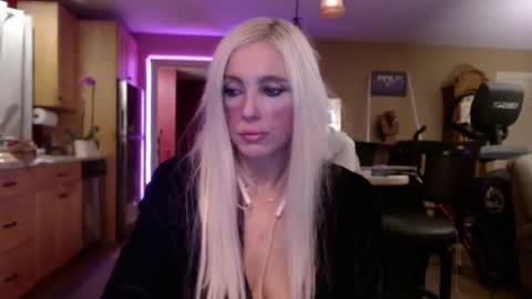 Snapshot of danikawhite69 chatting on December 2024 11:19:02 AM DanikaWhite69 online show from December 2024 11:19:02 AM