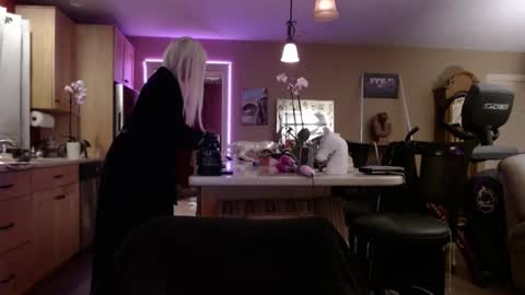 Snapshot of danikawhite69 chatting on January 2025 08:00:02 AM DanikaWhite69 online show from January 2025 08:00:02 AM