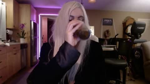 Snapshot of danikawhite69 chatting on February 2025 08:14:01 AM DanikaWhite69 online show from February 2025 08:14:01 AM