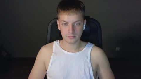 Snapshot of danila_trezzini chatting on May 2026 09:13:01 PM danila online show from May 2026 09:13:01 PM