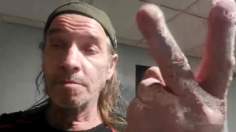 Snapshot of danimal5000 chatting on May 2026 07:00:01 PM danimal5000 online show from May 2026 07:00:01 PM