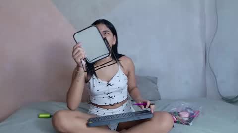 danka_smith online show from September 2025 11:50:02 PM