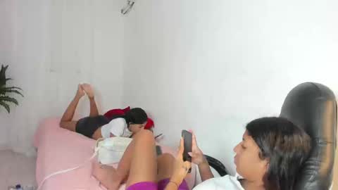 danka_smith online show from September 2025 10:35:01 PM