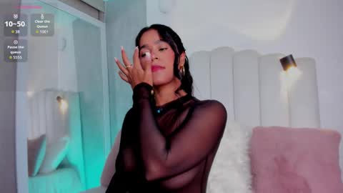 danna ross101 online show from November 2025 12:23:01 AM