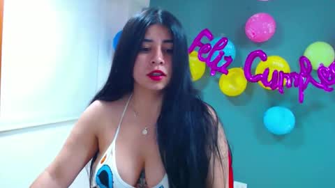 Snapshot of danna_rouses_ chatting on May 2026 07:47:02 AM dannarouses online show from May 2026 07:47:02 AM