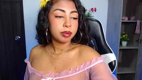 Danna online show from October 2025 09:06:02 AM