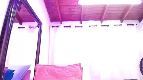 Danna Berlin  online show from January 2025 07:22:01 PM