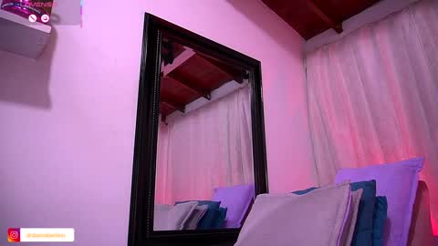 Danna Berlin  online show from October 2025 07:44:02 PM