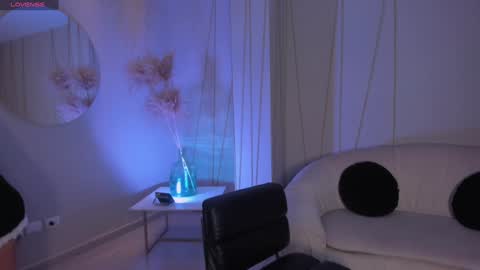 Danna Cruz  online show from December 2024 05:23:02 PM