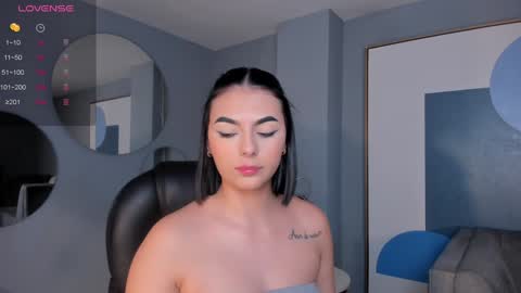 Danna Gibbs online show from December 2024 04:04:02 AM