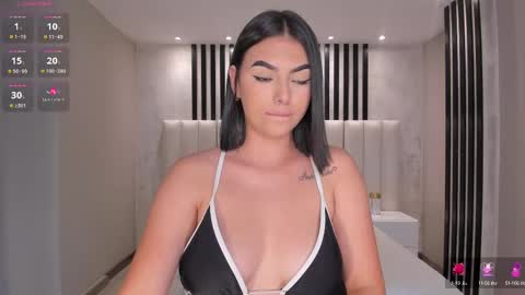 Danna Gibbs online show from February 2025 10:39:01 PM
