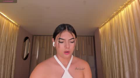 Danna Gibbs online show from March 2025 02:01:02 AM