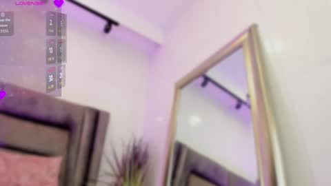 Danna online show from September 2025 07:06:02 PM