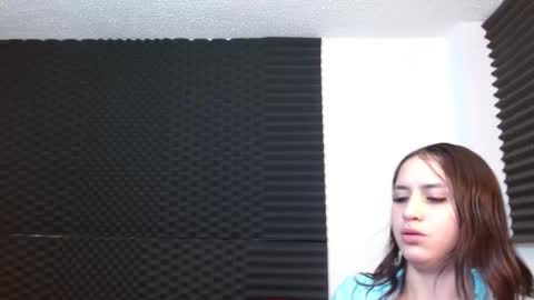 Snapshot of dannamomcerrat chatting on December 2024 06:22:02 AM dannamomcerrat online show from December 2024 06:22:02 AM