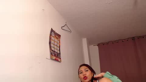 Snapshot of dannamomcerrat chatting on March 2025 01:35:02 AM dannamomcerrat online show from March 2025 01:35:02 AM