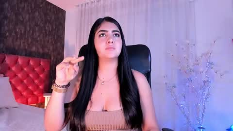 Danna online show from December 2024 06:02:01 PM