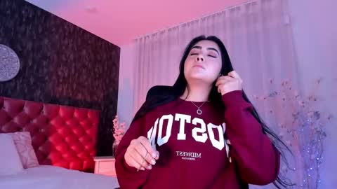 Danna online show from December 2024 01:25:01 PM