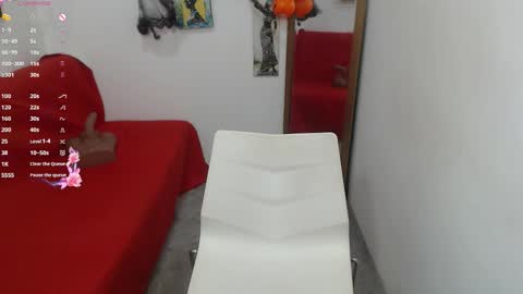 Danna online show from October 2025 01:23:02 PM