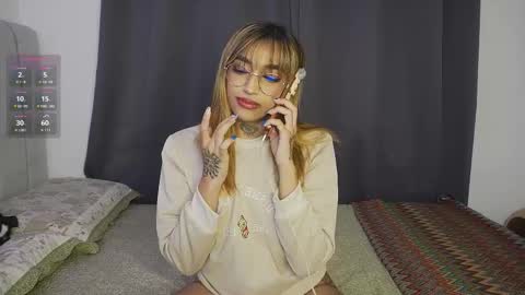 Snapshot of dannielle_ chatting on February 2025 08:39:01 PM online show from February 2025 08:39:01 PM