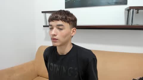 Snapshot of danniels_sweet chatting on December 2024 12:42:01 PM danniels_sweet online show from December 2024 12:42:01 PM