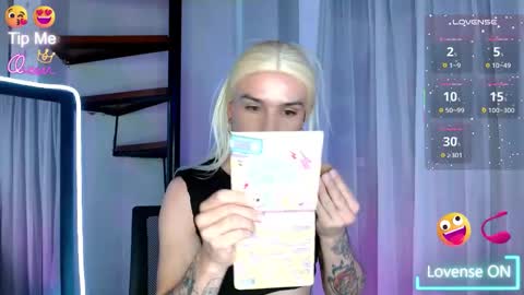 Snapshot of dannihotboy02 chatting on May 2026 02:56:02 PM danni online show from May 2026 02:56:02 PM