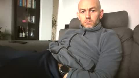 danny81boy online show from April 2026 09:04:01 AM