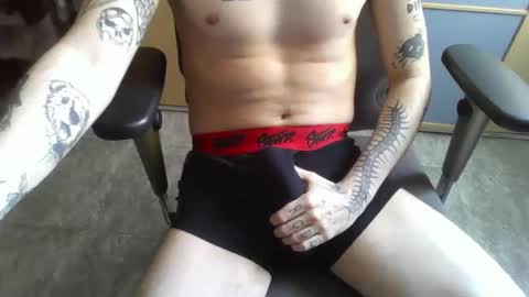 Danny L. online show from May 2026 01:39:02 PM