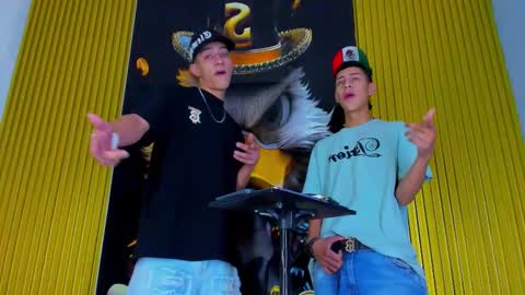 dante_brown1 online show from October 2025 08:32:01 PM