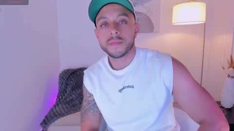 Snapshot of dante_marquez chatting on October 2025 02:12:02 AM Dante marquez online show from October 2025 02:12:02 AM