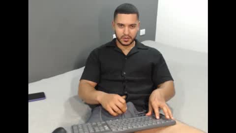 dantebrown1 online show from October 2025 12:00:01 AM