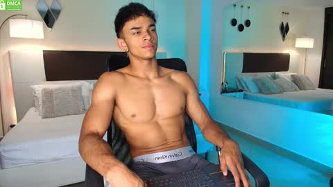 Snapshot of danteestone chatting on December 2024 08:10:02 PM Dante online show from December 2024 08:10:02 PM