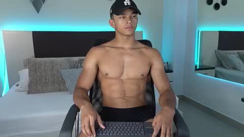 Snapshot of danteestone chatting on September 2025 06:07:01 PM Dante online show from September 2025 06:07:01 PM