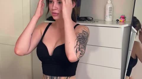 DanteetBeatrix online show from February 2026 03:42:01 PM