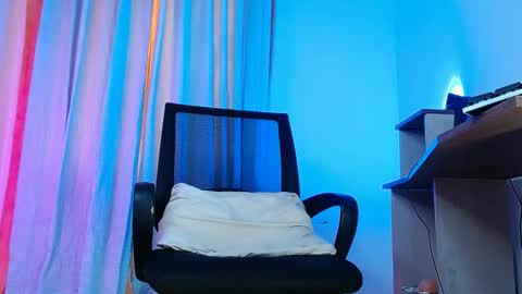 Dante Santoro online show from April 2026 12:09:02 PM