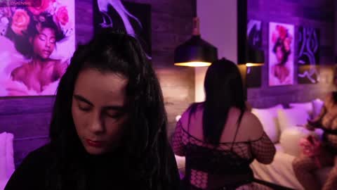 Dany And Alexa online show from December 2024 01:28:01 PM