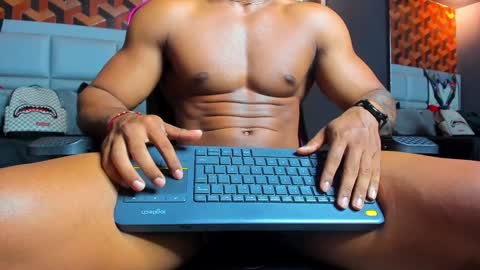 Snapshot of dany_dryy chatting on January 2025 03:51:01 AM Dany online show from January 2025 03:51:01 AM