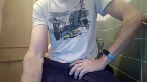 Snapshot of danydotado chatting on October 2025 06:28:02 PM danydotado online show from October 2025 06:28:02 PM