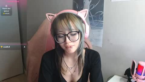 danyelleeyermann online show from May 2026 01:08:01 PM