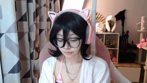 danyelleeyermann online show from July 2026 01:57:01 PM