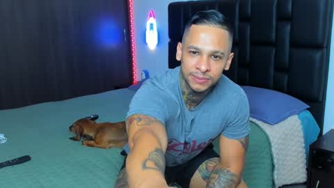 danyfitguy_ online show from January 2025 12:26:01 AM