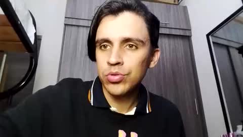 Snapshot of danylano chatting on November 2025 09:42:02 PM Daniel online show from November 2025 09:42:02 PM