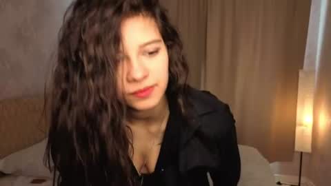 Snapshot of daphineskarda chatting on June 2026 04:54:02 AM Amber online show from June 2026 04:54:02 AM