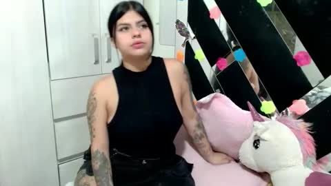 daphne877046 online show from October 2025 04:51:01 PM