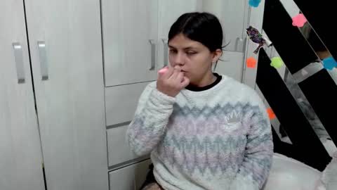 daphne877046 online show from November 2025 12:09:01 AM