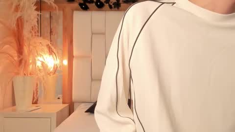 daphne_and_roger online show from January 2026 11:05:01 AM