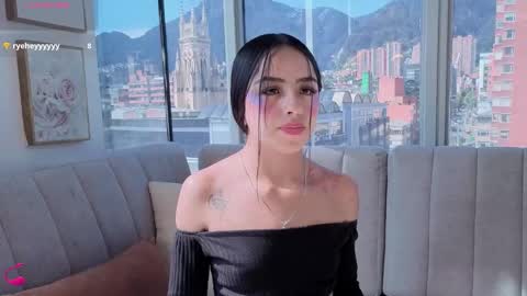 daphne_chers online show from January 2026 07:37:02 PM