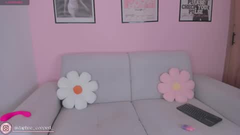 daphne_cooper1 online show from February 2026 03:21:01 AM