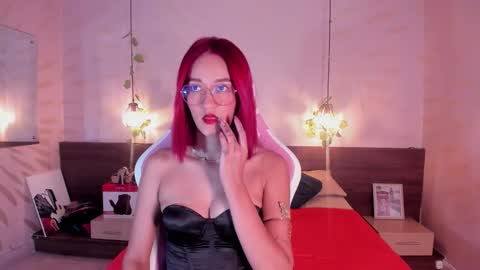 Daphne online show from September 2025 03:08:01 AM